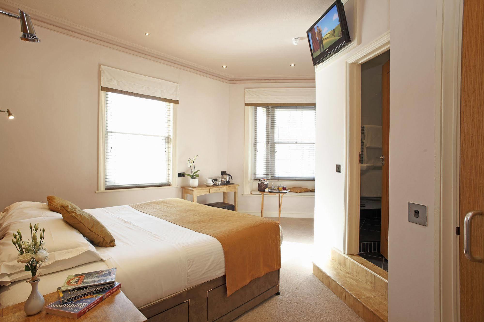 Castle Hotel Aberystwyth Ngoại thất bức ảnh