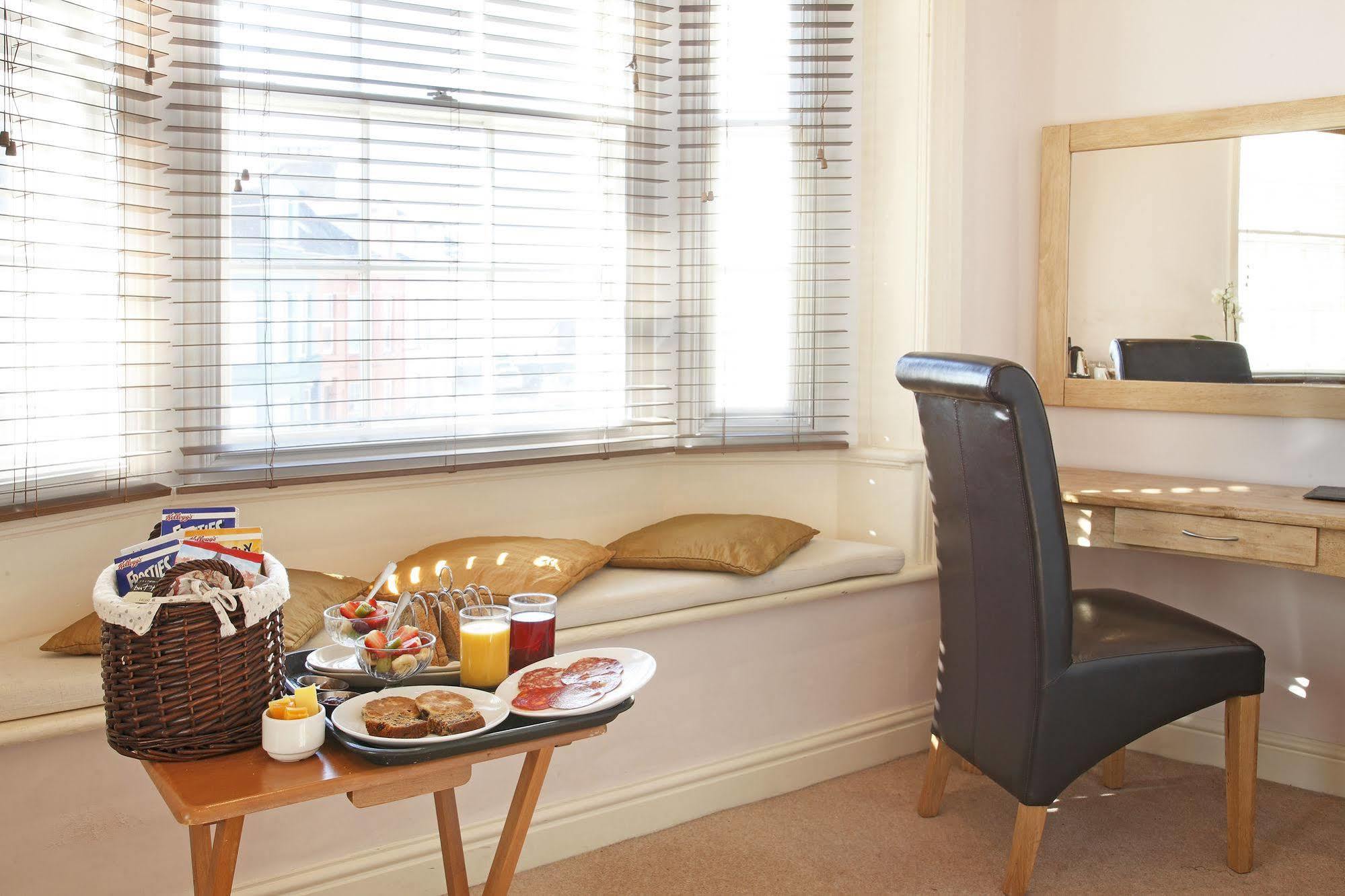 Castle Hotel Aberystwyth Ngoại thất bức ảnh