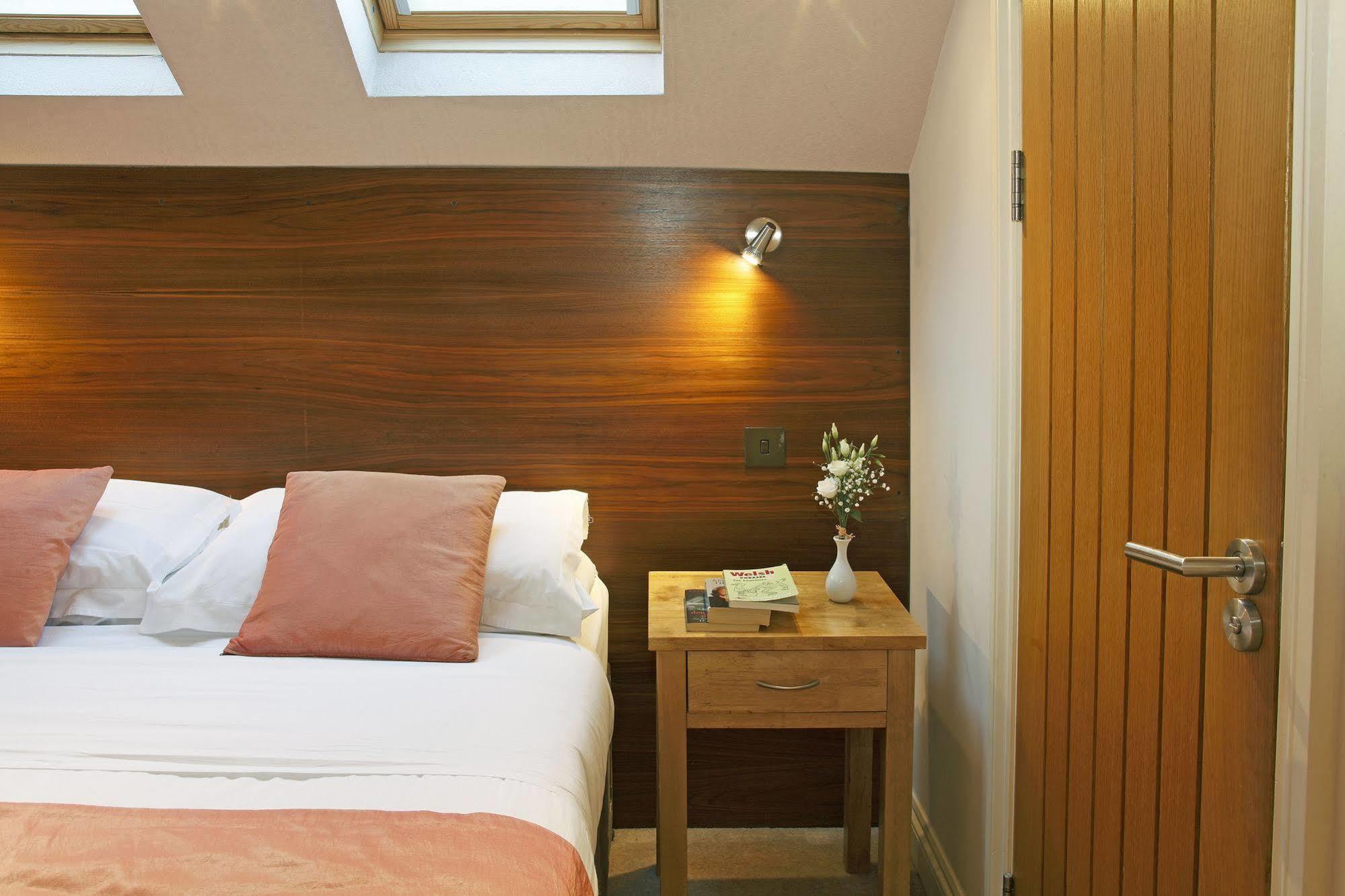 Castle Hotel Aberystwyth Ngoại thất bức ảnh